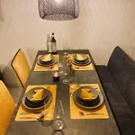 Belisima I - Krautinsel I Chiemsee I Modern Mit Seeblick I 2 Balkone I 2 Schalfzimmer I Waschmaschine I Parkplatz I Naehe Baecker