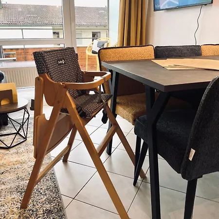 Belisima I - Krautinsel I Chiemsee I Modern Mit Seeblick I 2 Balkone I 2 Schalfzimmer I Waschmaschine I Parkplatz I Naehe Baecker