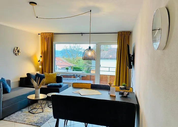 Belisima I - Krautinsel I Chiemsee I Modern Mit Seeblick I 2 Balkone I 2 Schalfzimmer I Waschmaschine I Parkplatz I Naehe Baecker * Rimsting