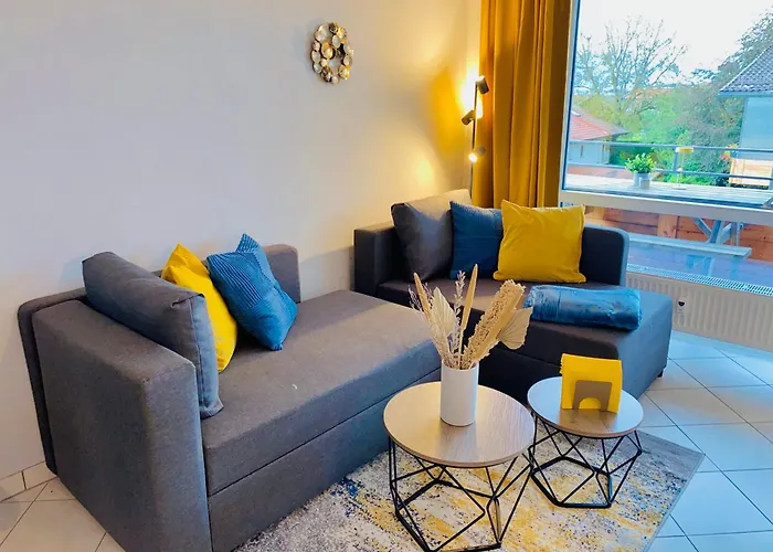 Belisima I - Krautinsel I Chiemsee I Modern Mit Seeblick I 2 Balkone I 2 Schalfzimmer I Waschmaschine I Parkplatz I Naehe Baecker Appartement