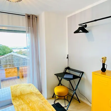 Krautinsel Mit Seeblick Apartment